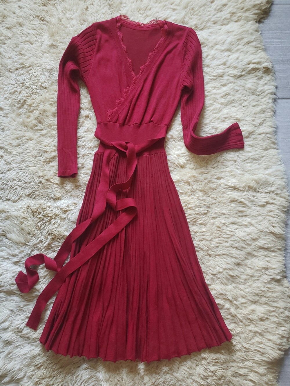 Boutique Burgundy Pleated Faux Wrap Knit Midi Dress Lace Trim Small